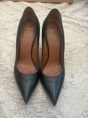 Givenchy black leather pumps with gold accent, sz 7.5
